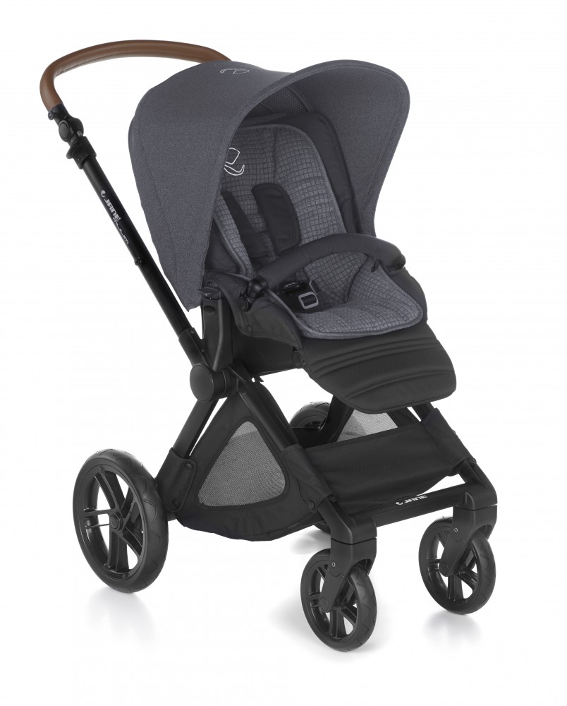 babashop.hu - Jané Muum babakocsi + Matrix Light 2 mózessé alakítható hordozó - T34 Jet Black 2019