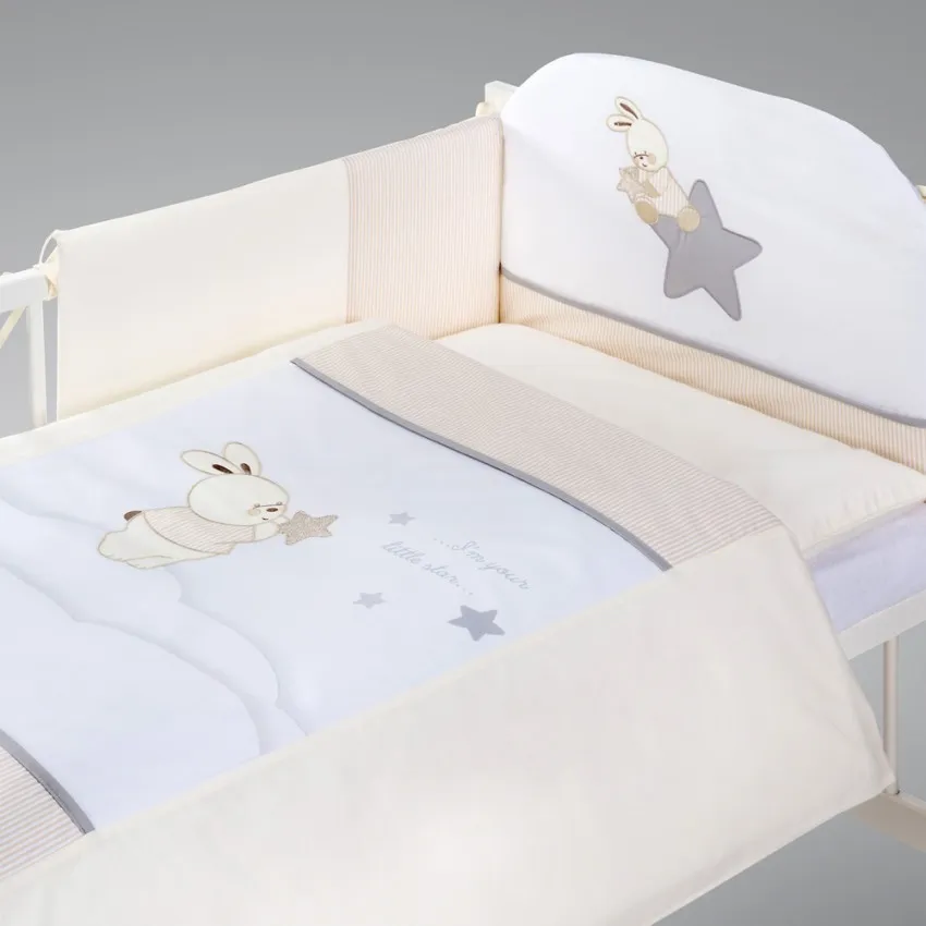 babashop.hu - Klups 2 részes ágynemű - H205 Nyuszi csillaggal bézs-fehér