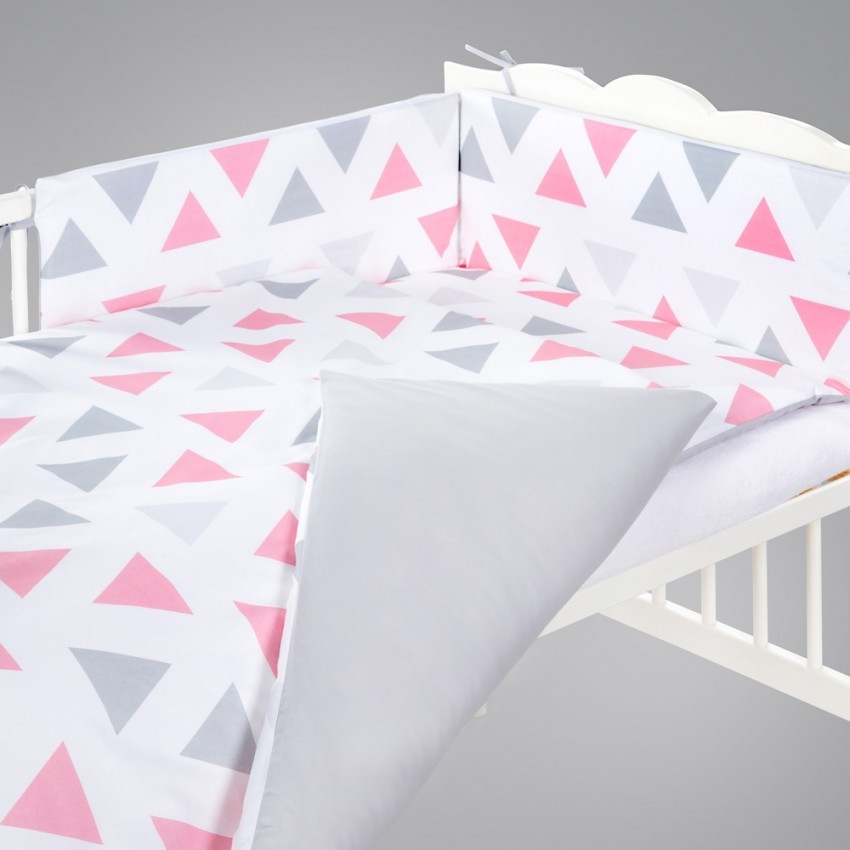 babashop.hu - Klups 2 részes ágynemű - K062 Triangles / Háromszöges - pink/szürke