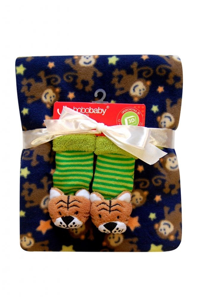 babashop.hu - Bobobaby ajándék szett 2 polár takaró 76x92cm + zokni - sötétkék majmos
